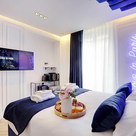 度假居 Lovely Bedroom With Jacuzzi 2p Chatelet *